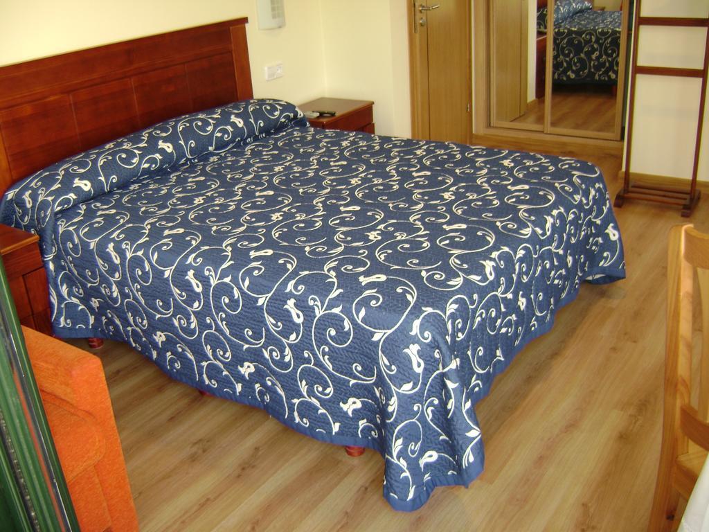 Hostal Santa Baia Ribadumia Δωμάτιο φωτογραφία